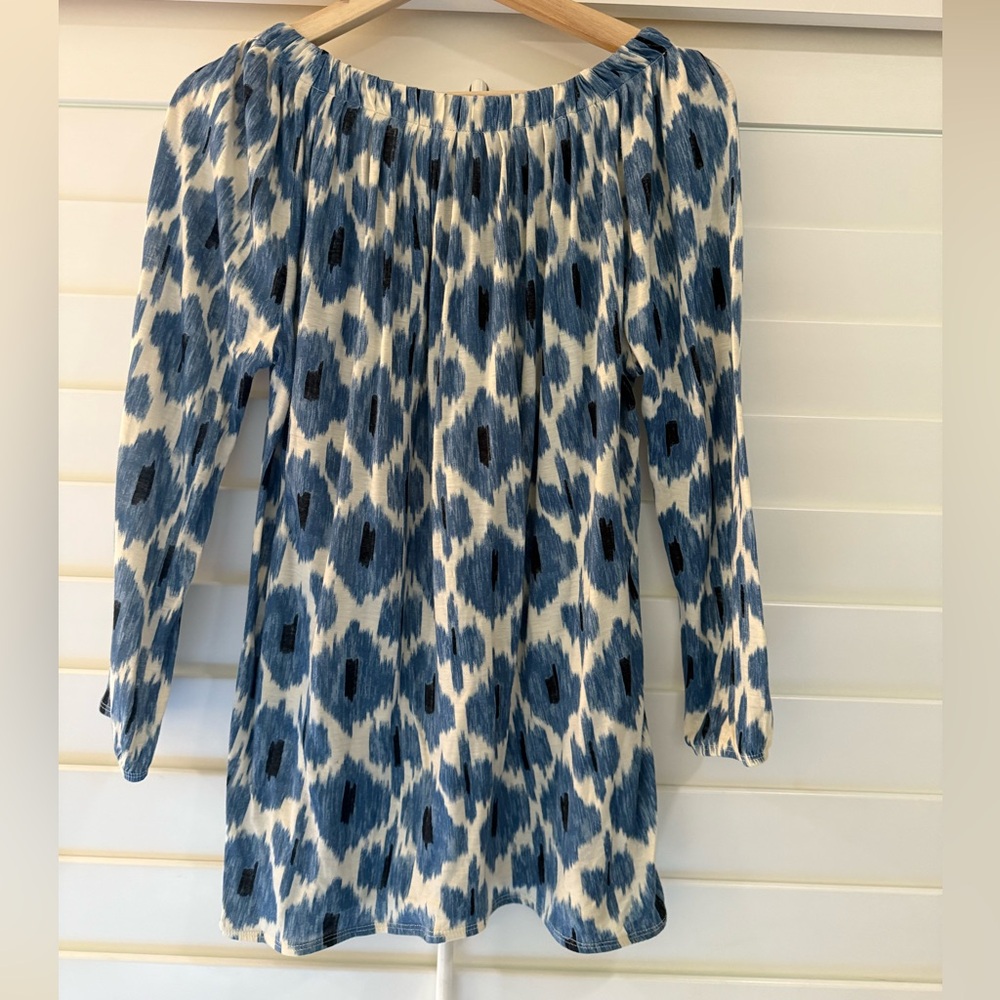 Michael Kors Blue and Cream 3/4 Length Sleeve Top - Picture 3 of 4